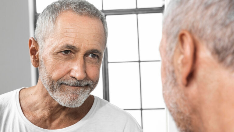 12 Surprising Foods That Fight Cellular Aging Naturally