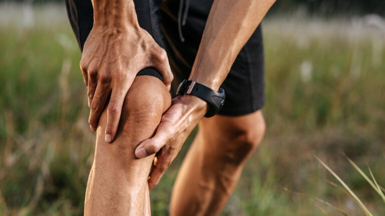 15 Foods Over 40s With Joint Pain Should Never Eat (Say Goodbye to Stiff Knees!)