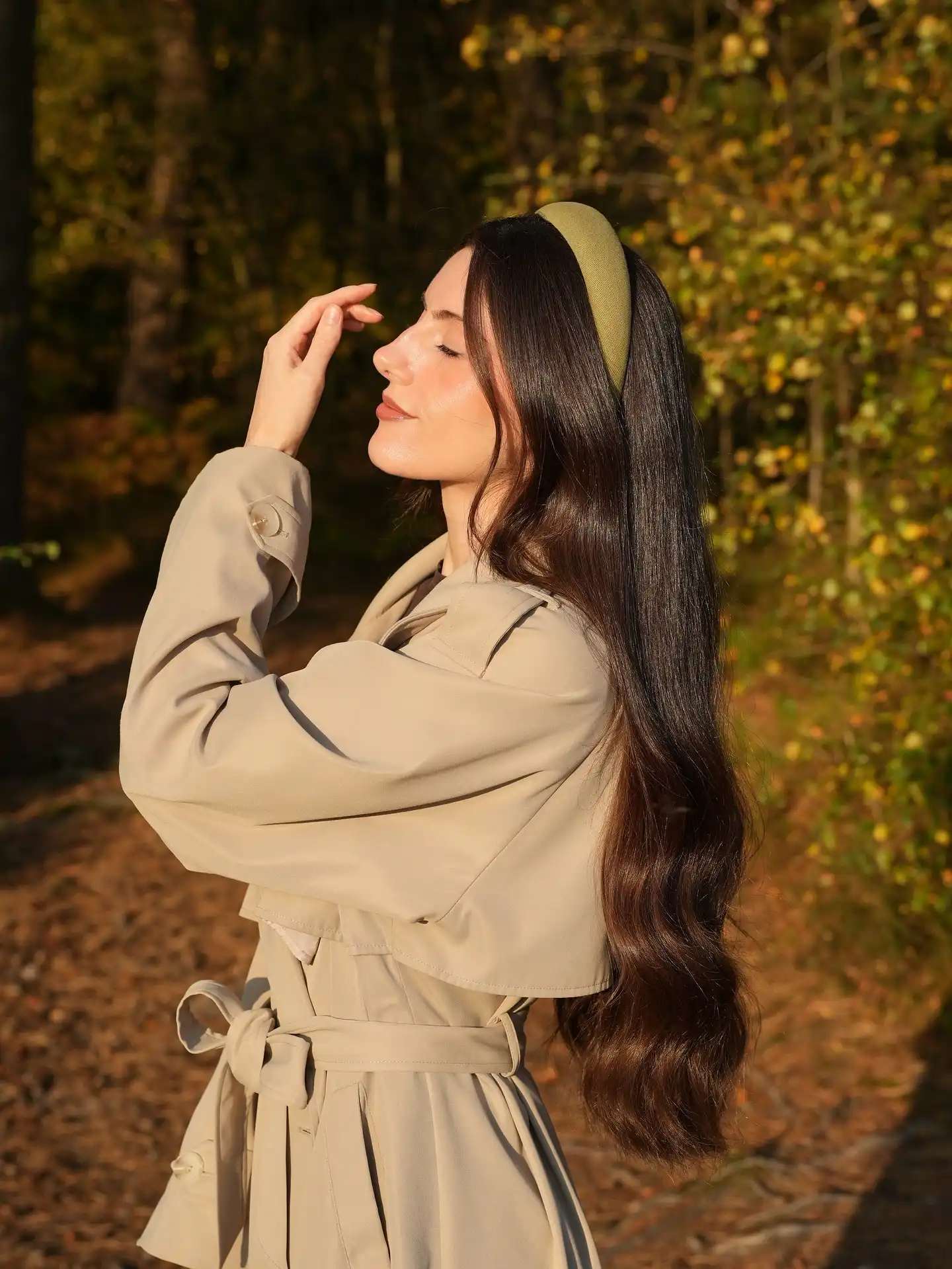 Extra Long Glossy Waves with a Wide Headband