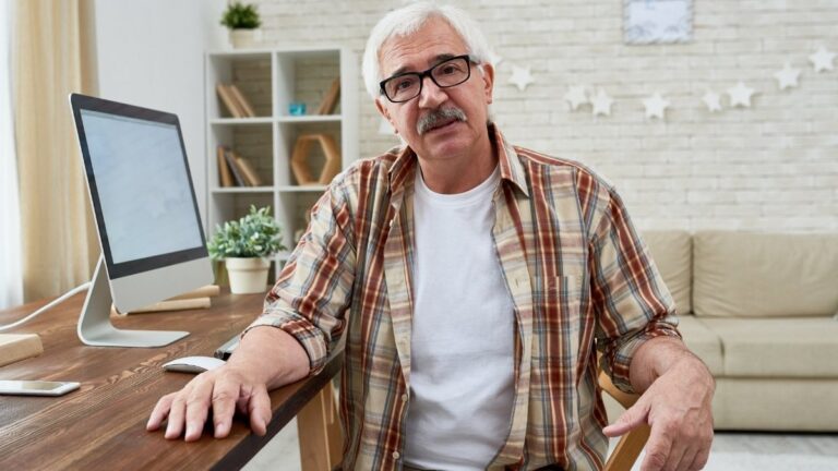 Doctors Are Begging People Over 50 to Stop These 15 “Healthy” Habits Immediately