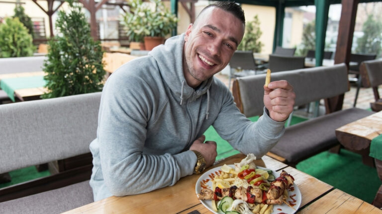 Eat Like a 83-Year-Old: The Anti-Aging Diet Secrets Your Grandkids NEED to Know!