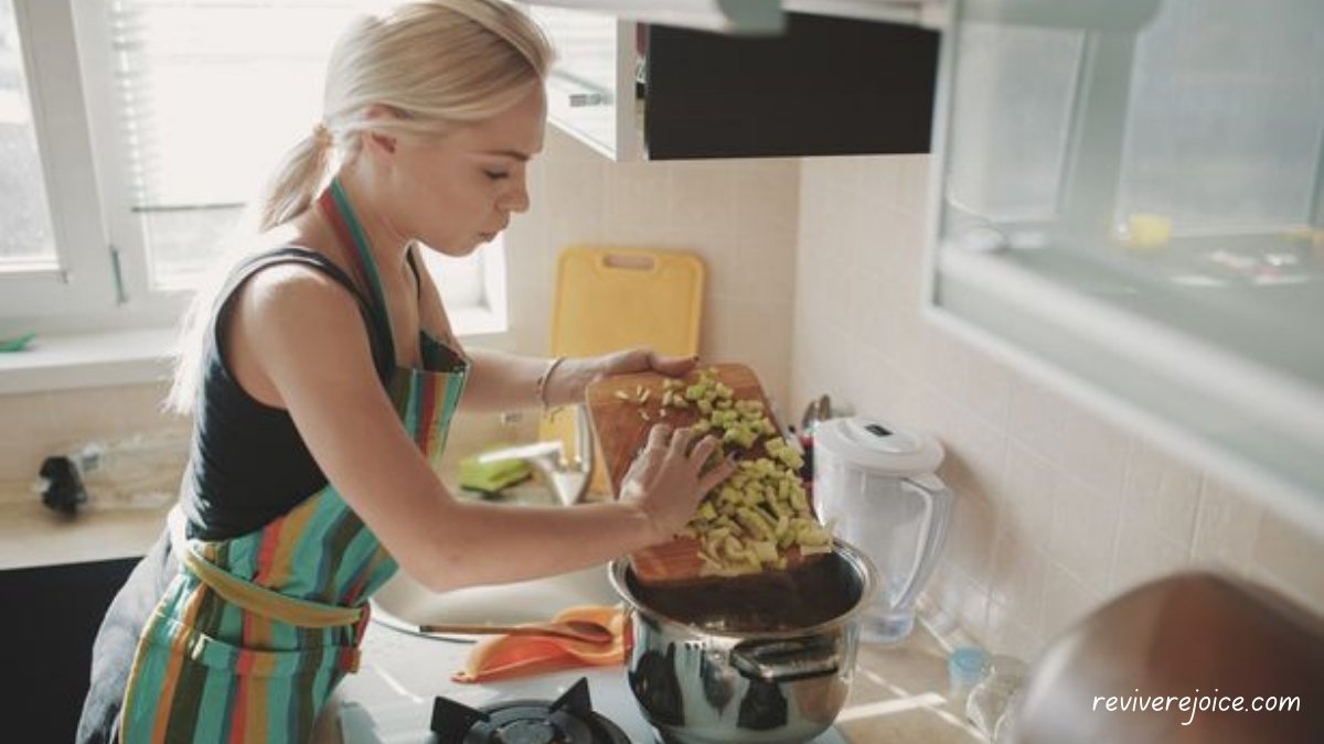 Embrace the Warmth of Fall: Make Chili or a Hearty Soup