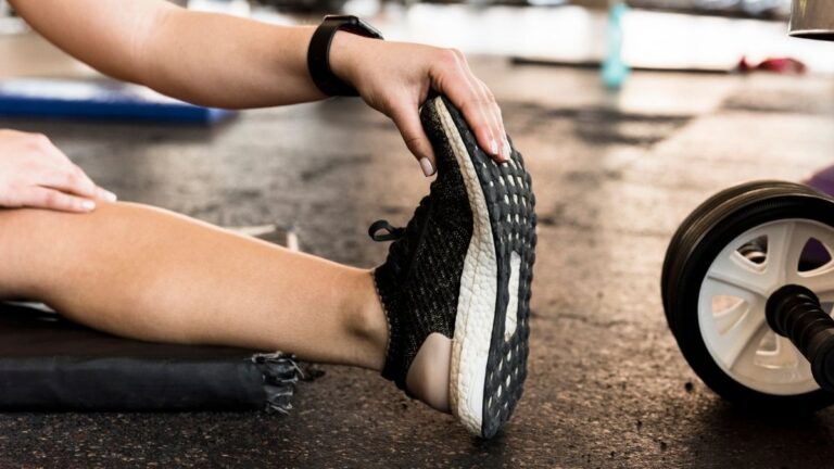 Foot Health: The Walking Error Destroying Your Posture and Misaligning Your Spine