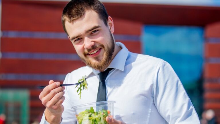 How to Build a Senior-Friendly Plate: The 7 Foods You Need and 5 to Avoid (Most Seniors Get This Wrong)
