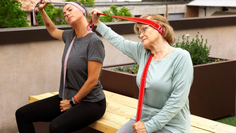 I help seniors improve their balance–these 5 exercises everyone should do now to protect their body for the future