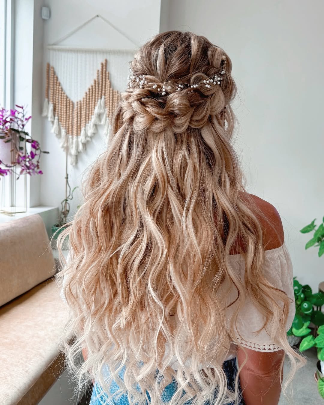 Holiday hairstyle ideas — festive styles for every celebration