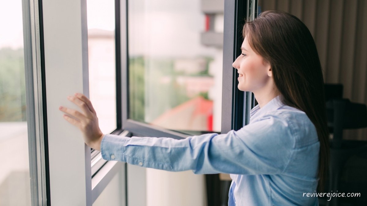 Soak in the Season: Open the Windows for Crisp Morning Air