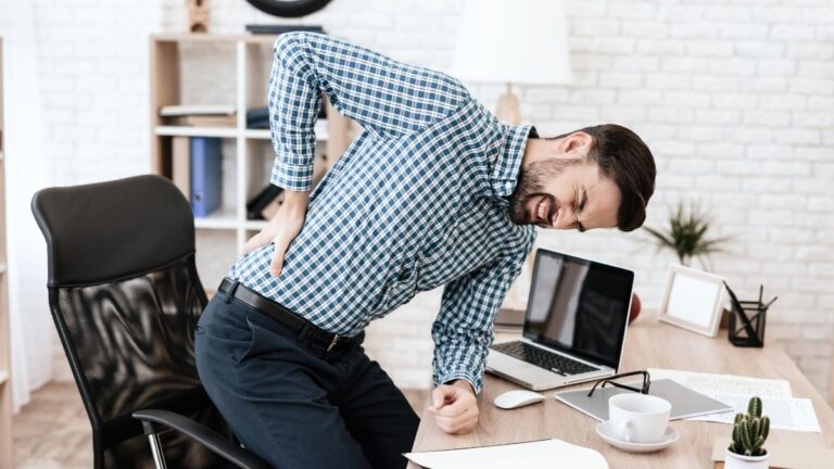 Tired of Aching at Your Desk? 6 Quick Moves to Actually Strengthen Your Deep Core (Bye, Back Pain!)