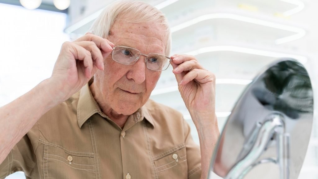 Vision Defense: Yellow-Pigment Foods That Act Like “Internal Sunglasses” For Your Eyes