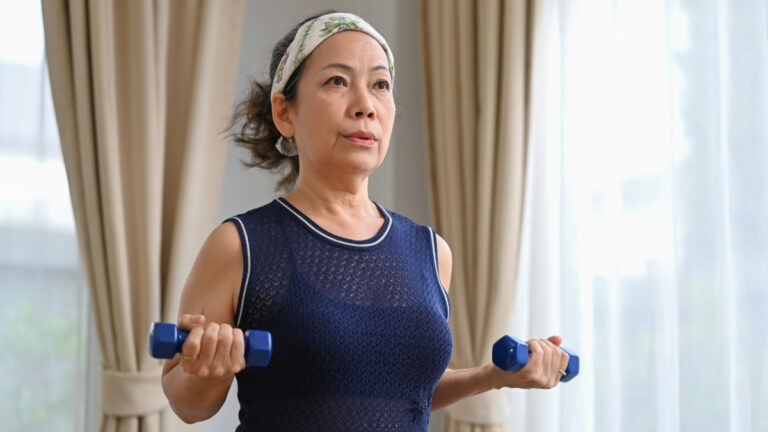 You Won’t Believe This 90-Year-Old’s Shockingly Simple Daily Exercise Routine That’s Going Viral